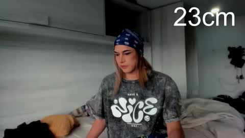 sara_hunter1 online show from 10-16-25, 06:53