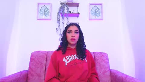 Sara Jhonson  online show from 12-15-24, 09:42