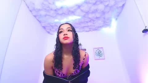 Sara Jhonson  online show from 12-19-24, 11:14