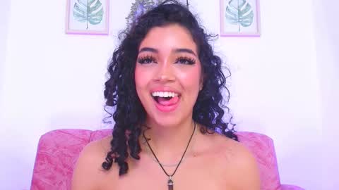 Sara Jhonson  online show from 01-18-25, 05:10