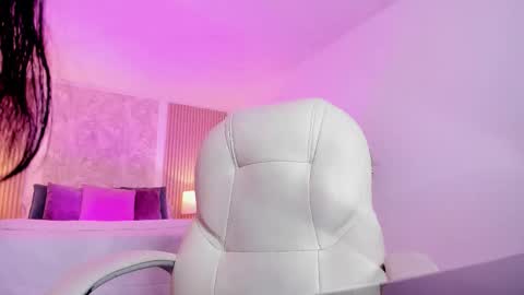 Snapshot of sara_jjones_ chatting on 12-02-25, 07:31 Sara online show from 12-02-25, 07:31