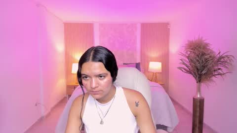 Snapshot of sara_jjones_ chatting on 12-03-25, 09:57 Sara online show from 12-03-25, 09:57