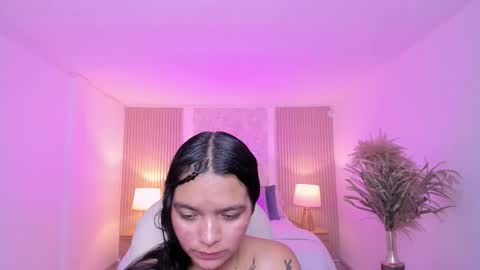 Snapshot of sara_jjones_ chatting on 12-04-25, 07:44 Sara online show from 12-04-25, 07:44