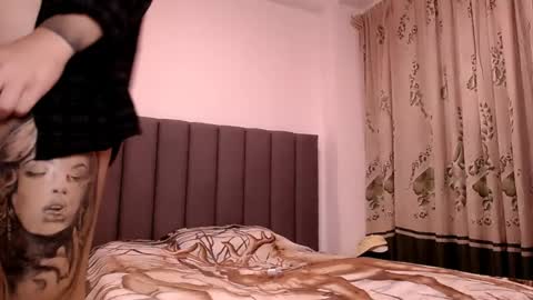 Snapshot of sara_johnson__ chatting on 05-29-26, 11:47 sara_johnson__ online show from 05-29-26, 11:47