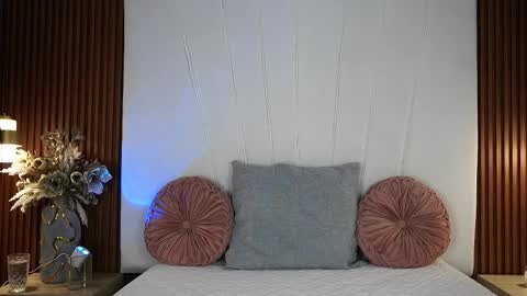  Sara Jones  online show from 01-16-26, 07:18