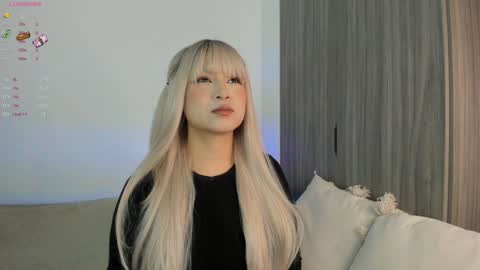 Snapshot of sara_kim_ chatting on 01-24-25, 03:00 Sara new account give me thomb up Follow me help me reach 15k followers again online show from 01-24-25, 03:00