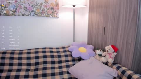 Sara  new account  give me thomb up  Follow me   help me reach 15k followers again   online show from 12-17-25, 11:55