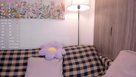 Sara  new account  give me thomb up  Follow me   help me reach 15k followers again   online show from 01-14-26, 10:14