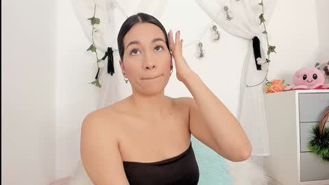 Sara  online show from 12-20-24, 12:16