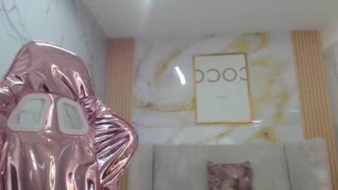 Sara  online show from 09-29-25, 01:27