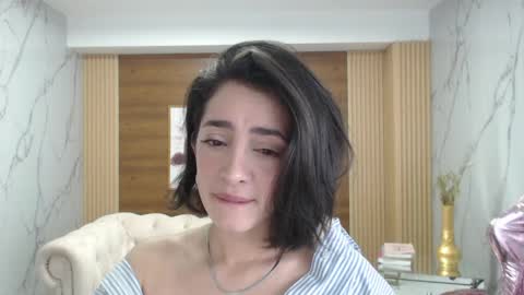 Sara  online show from 04-07-26, 01:33