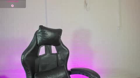 Sara Love online show from 04-21-26, 02:51