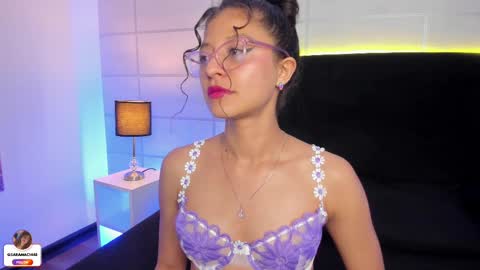 Sara  online show from 09-17-25, 08:10