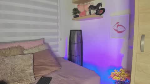   online show from 11-21-25, 12:15