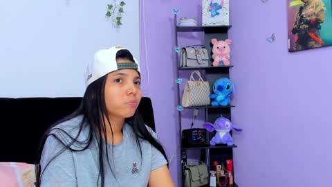 Sara Mendez online show from 01-08-25, 02:57