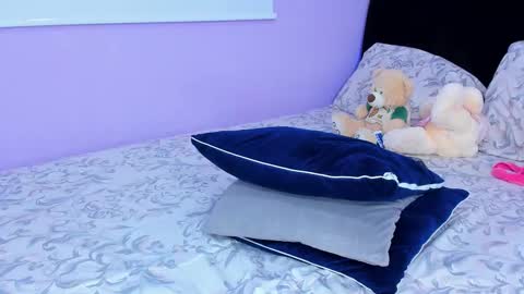 Sara Mendez online show from 03-12-25, 02:20