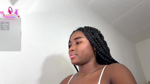 Sara online show from 12-23-25, 02:42