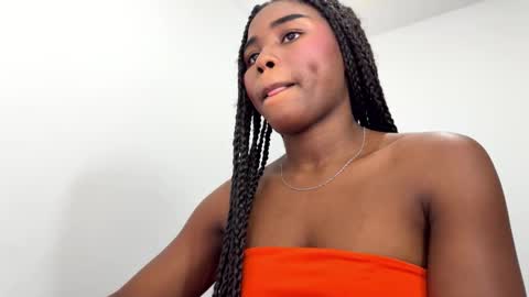 Sara online show from 02-25-26, 05:17