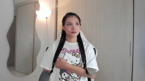 Sara online show from 02-07-25, 03:52