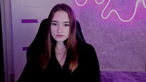 Snapshot of sara_rossse chatting on 11-14-25, 06:17 Sara online show from 11-14-25, 06:17