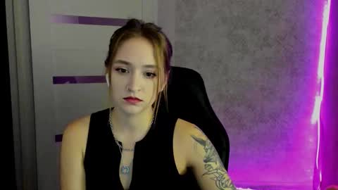 Snapshot of sara_rossse chatting on 11-28-25, 08:11 Sara online show from 11-28-25, 08:11