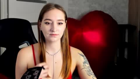 Snapshot of sara_rossse chatting on 02-14-26, 06:37 Sara online show from 02-14-26, 06:37