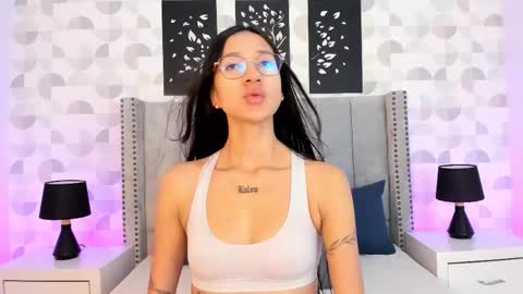 SARA SANTACRUZ online show from 02-02-26, 01:10