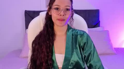 sara  online show from 09-23-25, 02:20