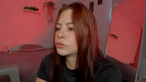 Snapshot of sara_sweett9 chatting on 05-28-26, 01:08 sara_sweett9 online show from 05-28-26, 01:08