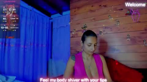 Snapshot of sara_thompson01 chatting on 10-06-25, 02:42 SARA online show from 10-06-25, 02:42