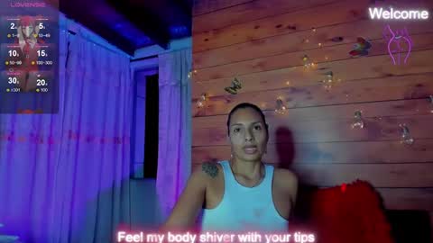 Snapshot of sara_thompson01 chatting on 10-07-25, 06:10 SARA online show from 10-07-25, 06:10