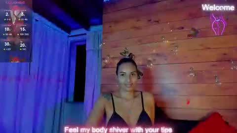 Snapshot of sara_thompson01 chatting on 10-08-25, 05:05 SARA online show from 10-08-25, 05:05