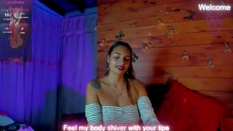 Snapshot of sara_thompson01 chatting on 10-09-25, 05:05 SARA online show from 10-09-25, 05:05