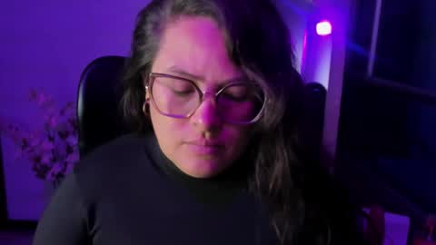 sara_thonson_ online show from 09-09-25, 03:39