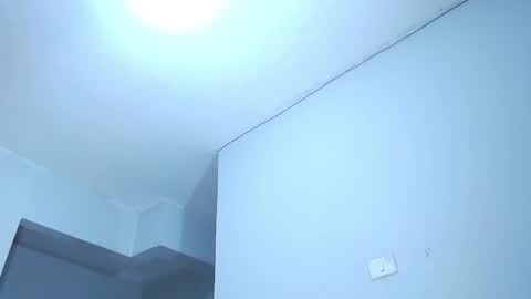 Snapshot of sara_webcam chatting on 04-18-26, 12:14 Sara online show from 04-18-26, 12:14