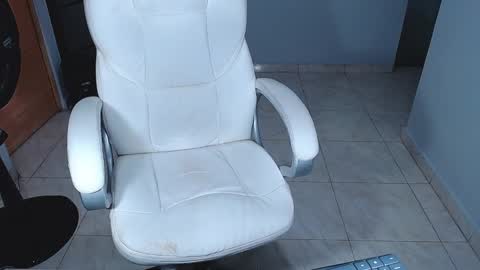 Sara online show from 01-19-25, 04:54