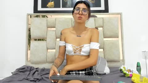 Snapshot of saraa_nix chatting on 01-25-25, 09:36 sara online show from 01-25-25, 09:36