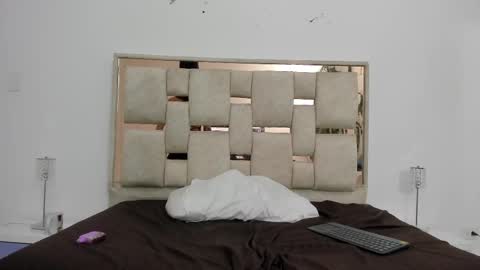 Snapshot of saraa_nix chatting on 02-14-25, 09:34 sara online show from 02-14-25, 09:34