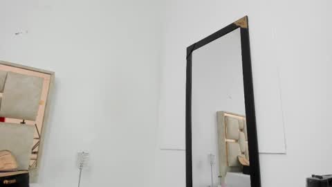 Snapshot of saraa_nix chatting on 02-15-25, 03:31 sara online show from 02-15-25, 03:31