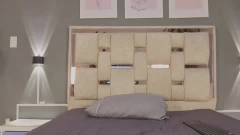 Snapshot of saraa_nix chatting on 09-10-25, 03:06 sara online show from 09-10-25, 03:06