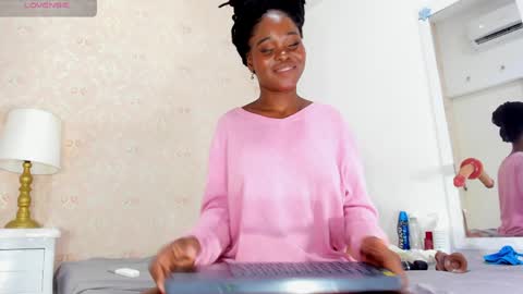 saraacollinss online show from 01-23-25, 02:23