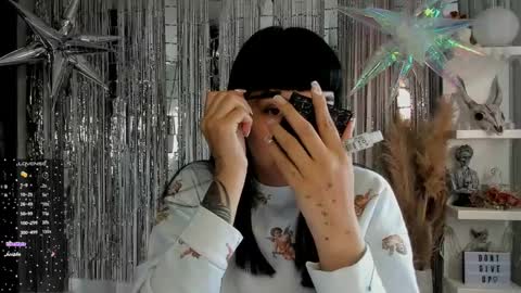 Snapshot of saraadesire chatting on 02-18-25, 12:28 Sara online show from 02-18-25, 12:28