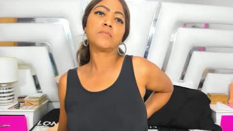 Snapshot of saraajhons chatting on 02-17-25, 04:37 Sara online show from 02-17-25, 04:37