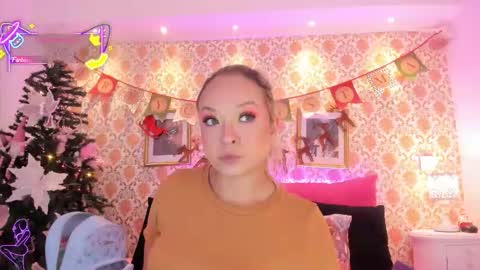 SaraAvila  online show from 01-06-26, 08:45