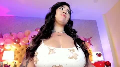 Sara Wolff online show from 02-15-25, 01:21