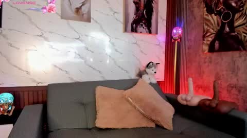 Sara Wolff online show from 10-07-25, 01:58