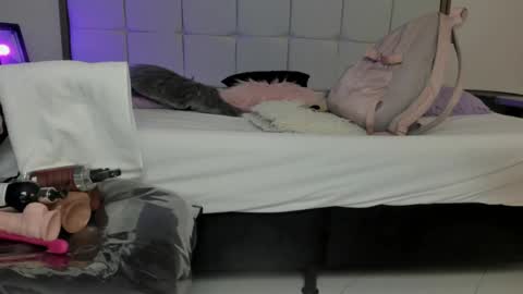   online show from 02-22-25, 10:29