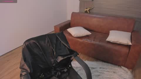 Snapshot of saracorraless chatting on 01-07-25, 09:35 Sara  Everyday From 1430 to 2130 Col Time online show from 01-07-25, 09:35