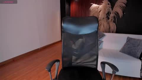 Snapshot of saracorraless chatting on 02-05-25, 12:53 Sara  Everyday From 1430 to 2130 Col Time online show from 02-05-25, 12:53