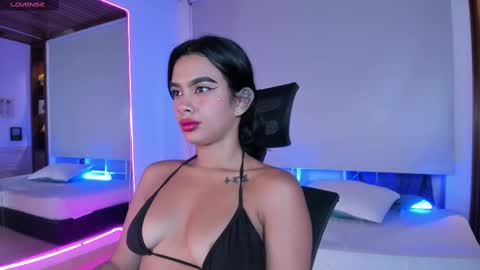 Snapshot of saracorraless chatting on 02-11-25, 09:35 Sara  Everyday From 1430 to 2130 Col Time online show from 02-11-25, 09:35